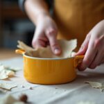 Apprenez à plier une cocotte en papier : guide facile et ludique pour petits et grands débutants
